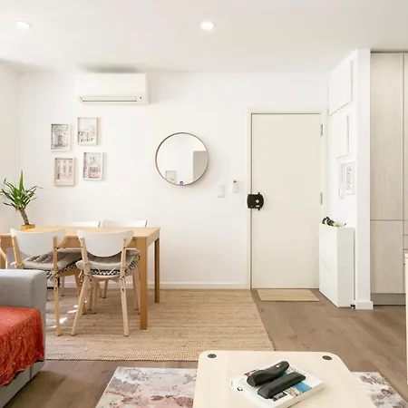 Апартаменты Modern Cozy In *